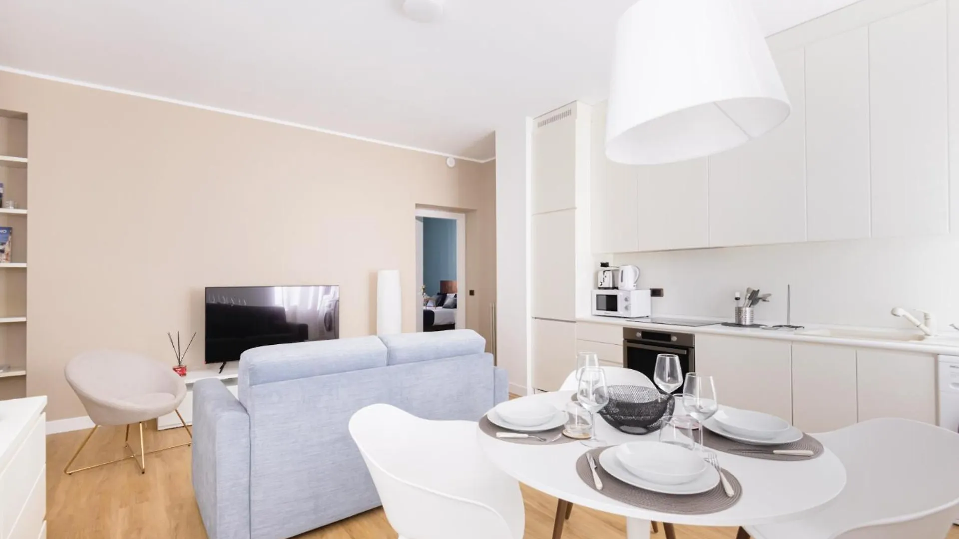 Apartment Easylife - Luminoso Appartamento In Buenos Aires Milan